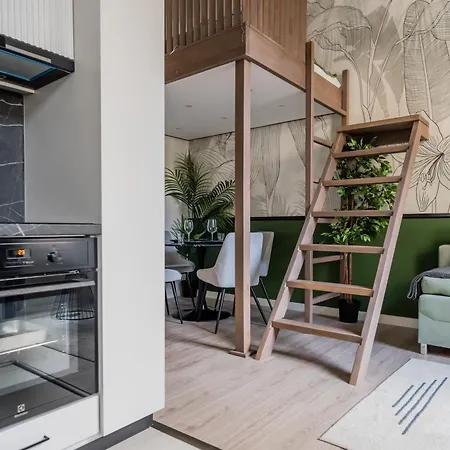 Cozy Pastel & Botanical Mezzanine Διαμέρισμα