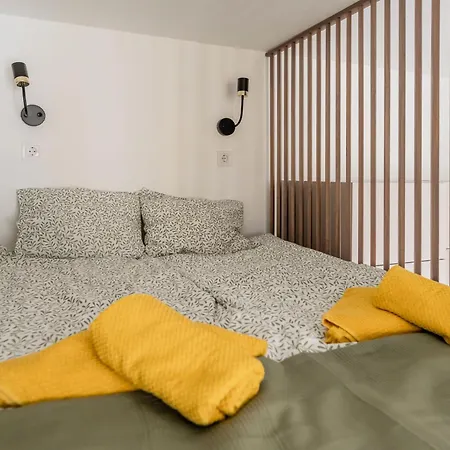Apartamento Cozy Pastel & Botanical Mezzanine