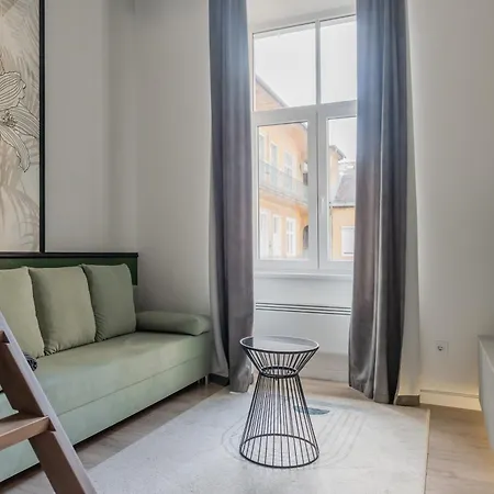 Cozy Pastel & Botanical Mezzanine Βουδαπέστη