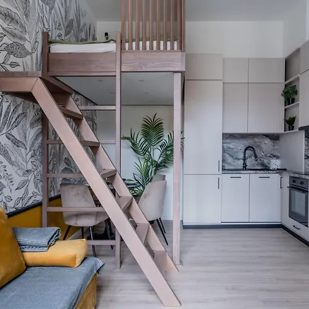 Cozy Pastel & Botanical Mezzanine Διαμέρισμα *